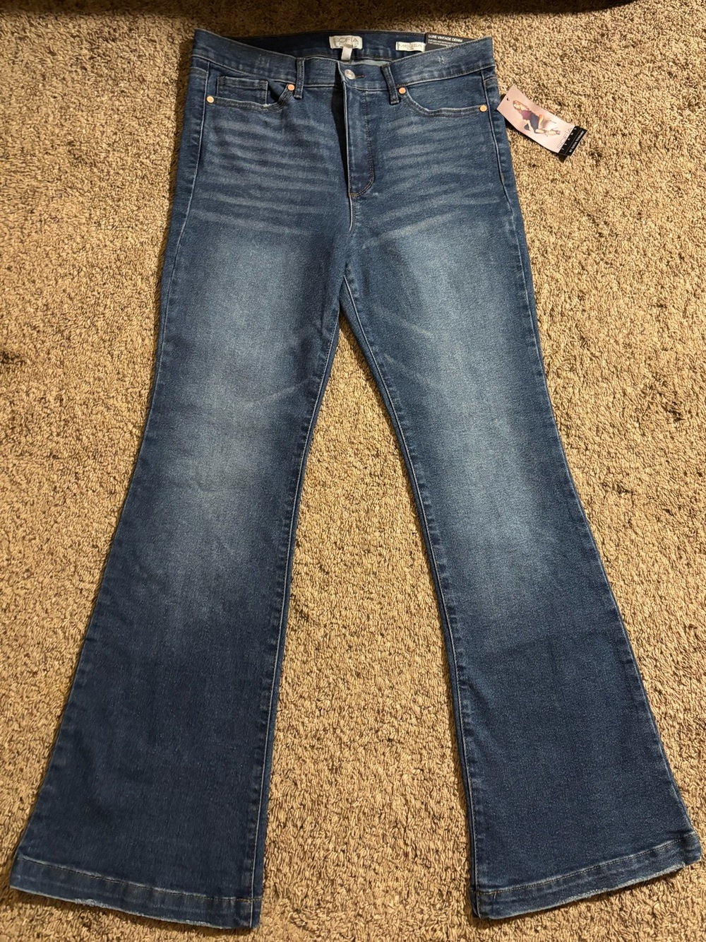Sofia by Sofia Vergara Light Wash Flared Jeans- NWT Sz 12